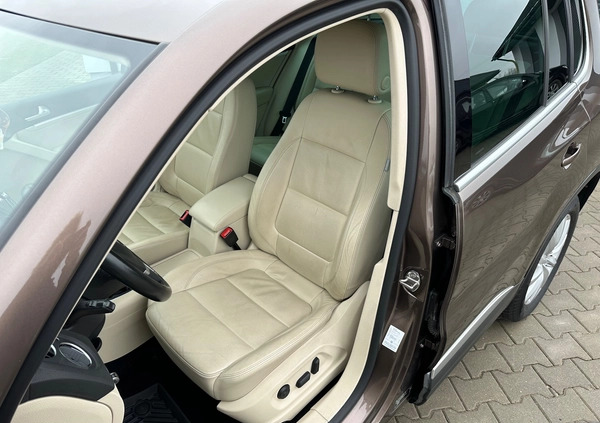 Volkswagen Tiguan cena 52900 przebieg: 184000, rok produkcji 2013 z Zawiercie małe 596